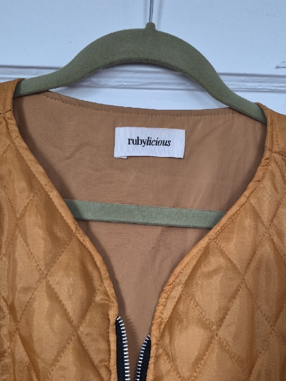 Quilted Mustard Yellow Light Quilted Zip-Up Jacket Coat With Pockets Med/large - Picture 5 of 10